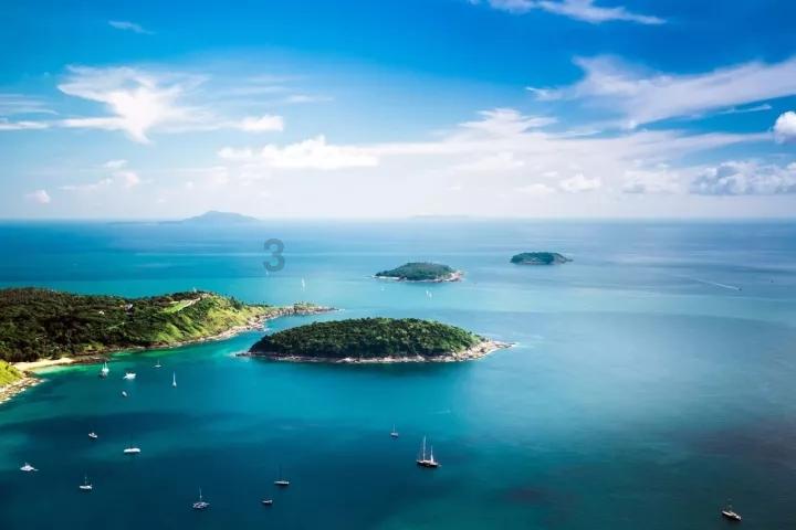 夏季热带海滩逃生
