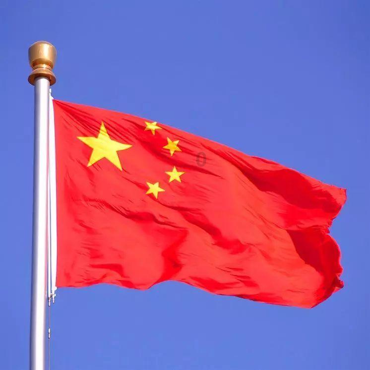亚当玩高尔夫